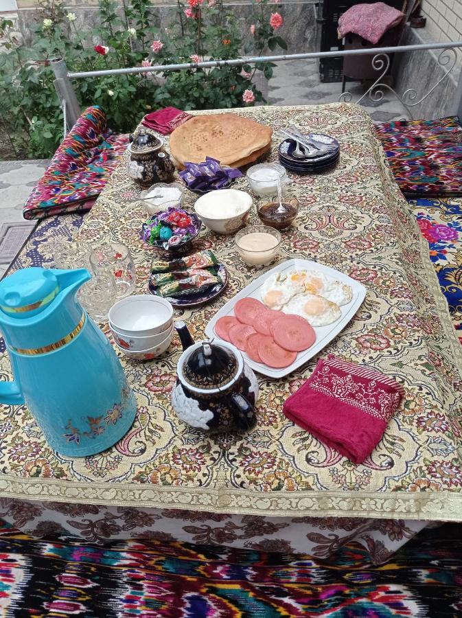 Zuhro Guest House Bukhara Exterior foto
